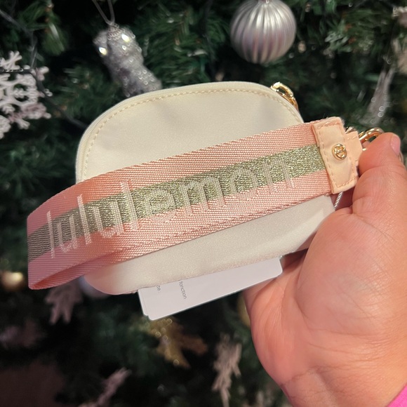 NWT Vapor / Gold / White Lululemon Dual Pouch Wristlet - Picture 4 of 5